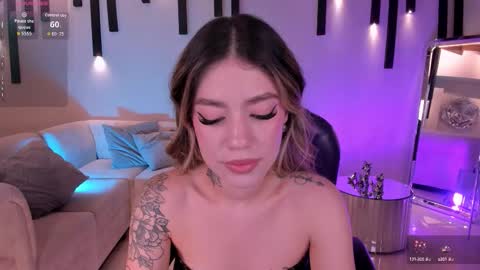 Snapshot of violetthansson chatting on September 11, 7:03 pm Violett online show from September 11, 7:03 pm