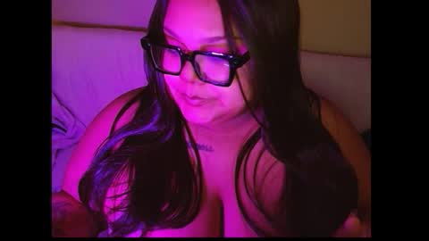 violet online show from November 14, 12:43 am