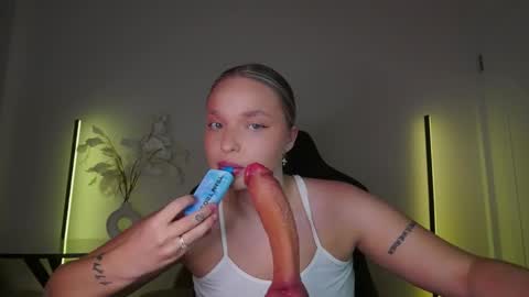 Violla online show from October 10, 7:02 am