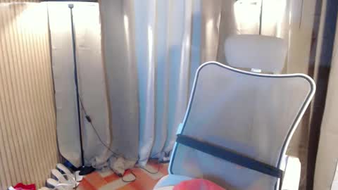 Pearl online show from October 2, 2:05 am