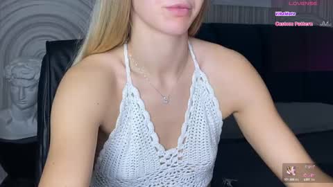 Vivian Evans online show from September 26, 1:25 am