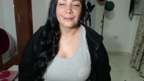 vivian_milf_paint online show from September 26, 4:10 am