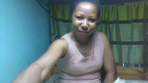 viviane0812 online show from October 27, 4:08 am