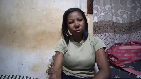 viviane0812 online show from March 9, 1:15 pm