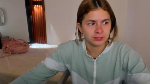 vivianowen9 online show from February 2, 11:31 am