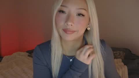 vivianwinters online show from November 7, 12:16 am