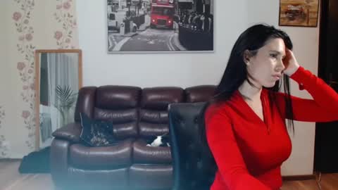 vivienne online show from January 24, 7:07 pm