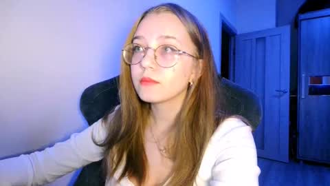 vivivivikkie online show from February 6, 10:46 pm
