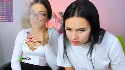 vivy_star online show from October 18, 1:58 pm