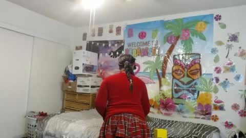 Snapshot of vixenfyre chatting on February 16, 4:09 am Vixen Fyre online show from February 16, 4:09 am