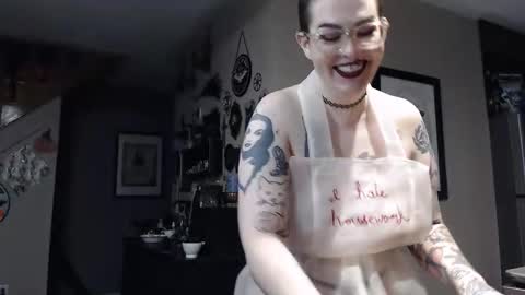 Snapshot of vixinvvitch chatting on December 20, 8:45 pm VIXIN online show from December 20, 8:45 pm