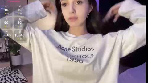 Alice  Before pvt write to me in PM  online show from December 4, 9:37 pm