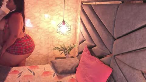 waleska   online show from September 14, 1:20 pm