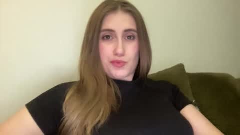 walkiria19 online show from March 25, 6:55 pm