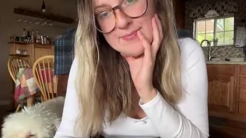 Snapshot of wanderlustjade chatting on January 6, 6:31 pm Jade online show from January 6, 6:31 pm