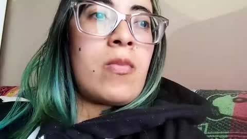 Waningrose  Lu online show from October 7, 4:44 pm