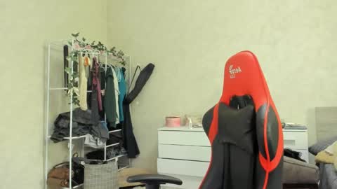 wastforu online show from April 14, 11:43 am