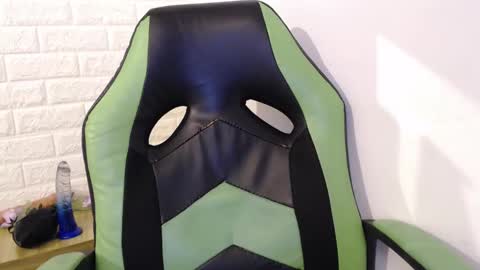 Trixie 3 online show from March 11, 1:01 pm