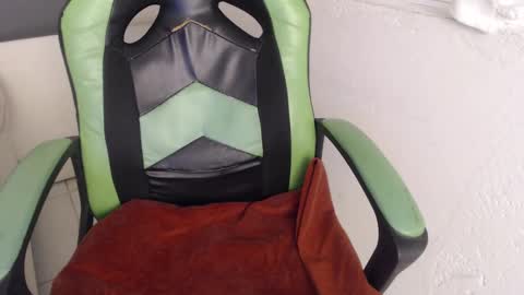 Trixie 3 online show from September 14, 3:43 pm