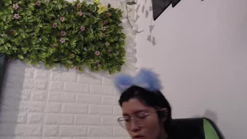 Trixie 3 online show from March 12, 1:30 pm