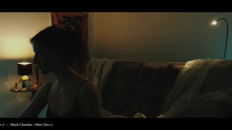 Coraline online show from December 10, 6:49 pm