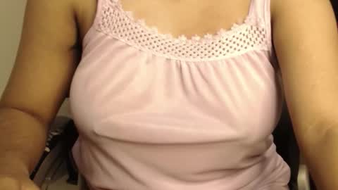 mina online show from November 25, 7:15 pm