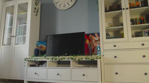 Snapshot of weed_princesss chatting on December 4, 12:03 pm  moon  online show from December 4, 12:03 pm