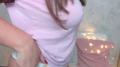 Snapshot of wet__molly chatting on October 31, 9:19 pm molly online show from October 31, 9:19 pm