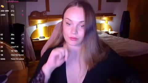 Lana online show from July 11, 9:26 pm