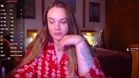Lana online show from July 1, 8:52 pm