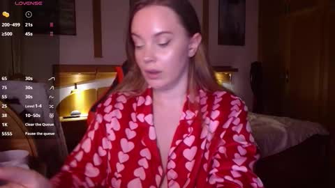 Lana online show from February 4, 6:22 pm