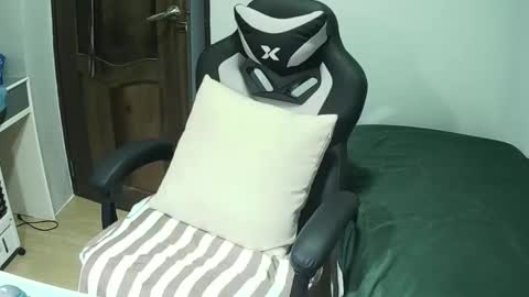 Lyns online show from March 6, 4:24 pm