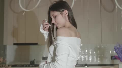 Naomi online show from November 19, 2:33 am