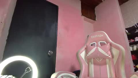 white_sexy_ online show from March 4, 10:13 am