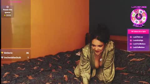 Whitney Peach online show from February 13, 10:55 pm