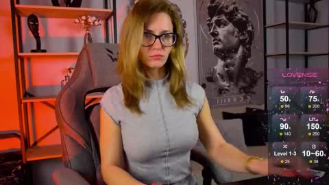 whitneypunnch online show from November 19, 8:47 am