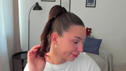 whoislulu online show from September 9, 3:12 pm