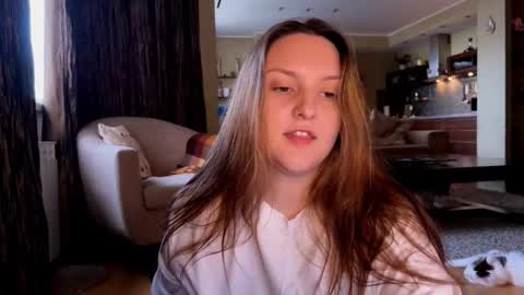 Snapshot of wievin chatting on October 18, 1:36 pm VI online show from October 18, 1:36 pm