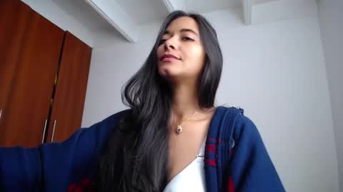 Ilauren online show from November 10, 2:34 pm