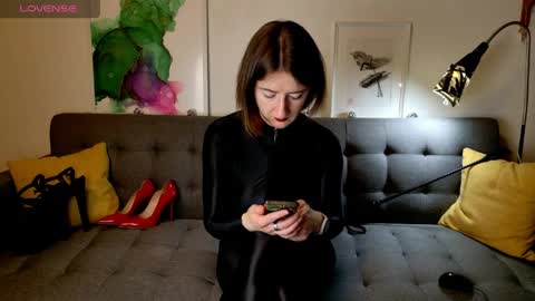 wild_peony online show from April 8, 5:04 pm