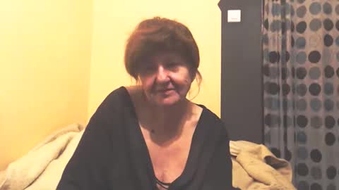 WildRedCat online show from April 3, 9:46 pm