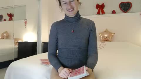 WildRose L - check my Pinned tweet if you dont see me online within 5 minutes after Ive sent email notifications online show from February 25, 2:54 am