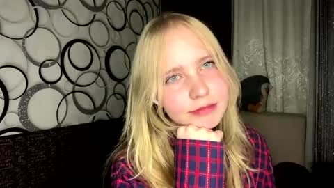 Anny online show from June 1, 12:18 pm