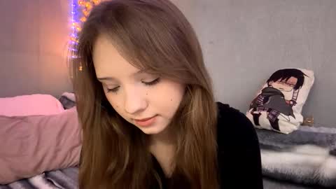 Olivia online show from March 18, 3:28 pm