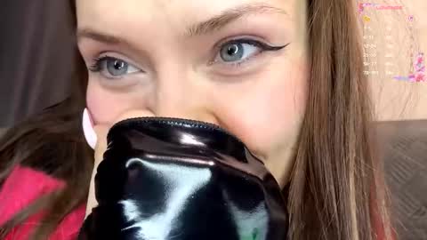 Adele online show from March 1, 5:12 pm