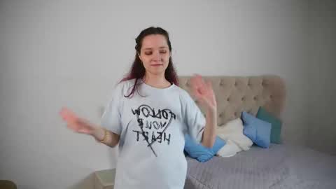 Snapshot of wilmavitanza chatting on September 17, 4:32 am for u Alise online show from September 17, 4:32 am