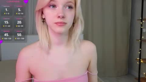 Snapshot of wilonebute chatting on October 11, 11:29 pm Mary online show from October 11, 11:29 pm