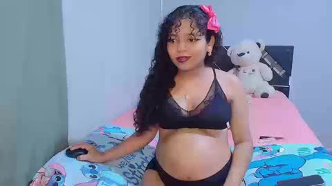 Snapshot of winnifer_gonzalez chatting on September 12, 4:02 am Winnifer Gonzalez online show from September 12, 4:02 am