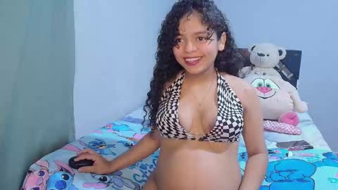 Snapshot of winnifer_gonzalez chatting on September 15, 3:48 am Winnifer Gonzalez online show from September 15, 3:48 am