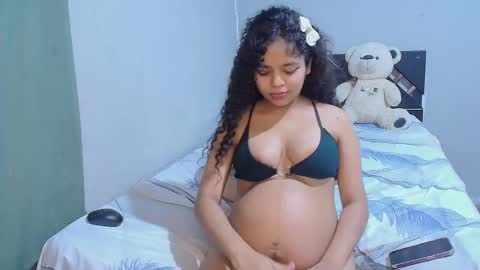 Snapshot of winnifer_gonzalez chatting on September 23, 3:15 am Winnifer Gonzalez online show from September 23, 3:15 am